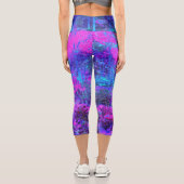 ホットピンクトリップ（幻覚体験）のようなとブルーの印象派の風景 カプリレギンス (裏面)