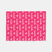 ホットピンクパーソナライズされたネームブランケット(ハート付) フリースブランケット (正面(横))