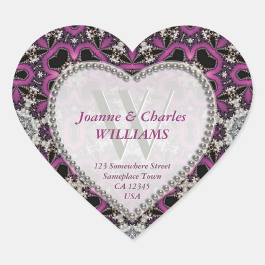ホットピンクパープル+ブラックレースステッモノグラムのカー ハートシール (正面)
