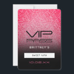 ホットピンクブラックグラデーショングリッタースウィート16th VIPパス 招待状<br><div class="desc">ニーズカスタマイズに合わせることができる。©ゴルホデザイン。Zazzleプラットフォームを介してあなたのために作られた。//お使いの救済デザインが必要か？他得のアイディア?感じ連絡直接私（ゾー）。</div>