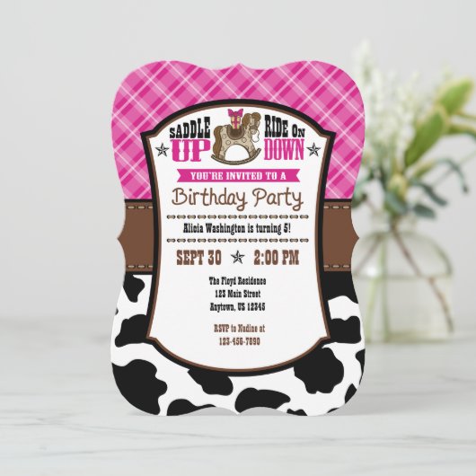 ホットピンクプレイドコーハイドカウボーイ誕生日招待状 招待状 (スタンド正面)