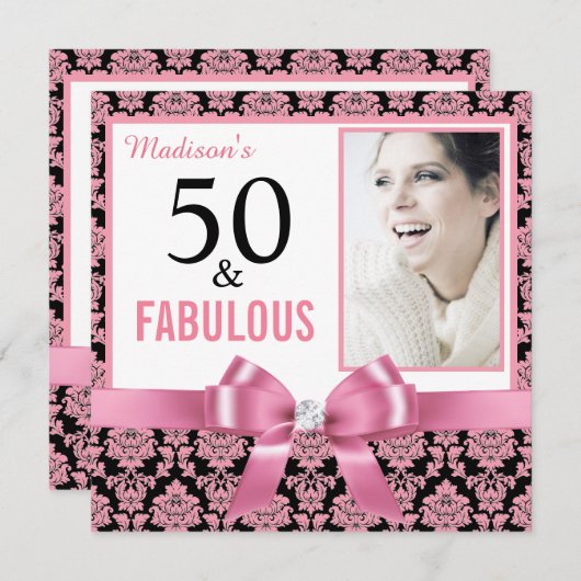 ホットピンクホワイトブラックダマスク50誕生日 招待状 (正面/裏面)