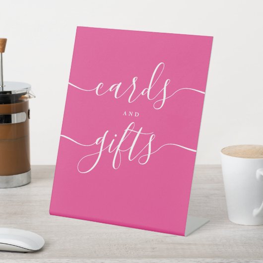 ホットピンクモダンのスクリプトカードとギフト 台座サイン (インサイチュ)