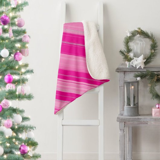 ホットピンクライトピンク&シルバーキャンディーケーンストライプ シェルパブランケット