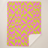 ホットピンクライムの文字形状パターン シェルパブランケット (正面)