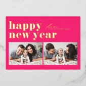 ホットピンクレトロタイポグラフィフォトハッピー新年 箔シーズンカード (正面)