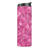 ホットピンク数々のテクスチャー正方形の織りパターン タンブラー (回転左)