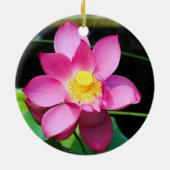 ホットピンク蓮の花 セラミックオーナメント (裏面)