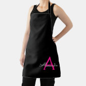 ホットピンク ブラック スクリプト ガーリー モノグラム ネーム エプロン (インサイチュ)