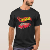 ホットホイールピンクのコルベットdiecast熱い暗いTシャツ Tシャツ (正面)