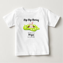 ホップホップフー 1歳の小さなウサギの誕生日 ベビーTシャツ