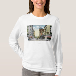 ホテルのモホーク語の南中心の通りの意見 Tシャツ