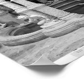 ホテルドの階段の下の噴水 ポスター (角)