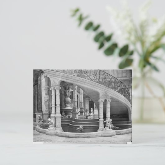 ホテルドの階段の下の噴水 ポストカード (スタンド正面)