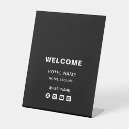 ホテルネーム&ロゴシンプル披露宴へようこそ 台座サイン