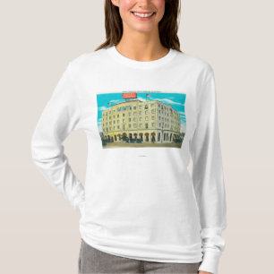 ホテルCarrilloの外観 Tシャツ