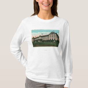 ホテルChamplainの外観 Tシャツ