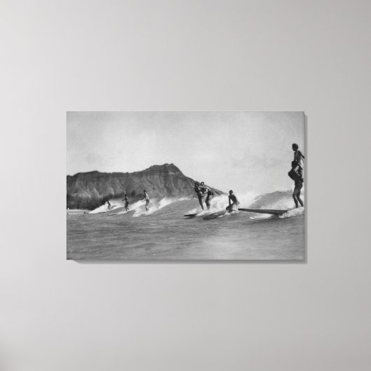ホノルルハワイ – サーファーズオフワイキキビーチ キャンバスプリント (正面)