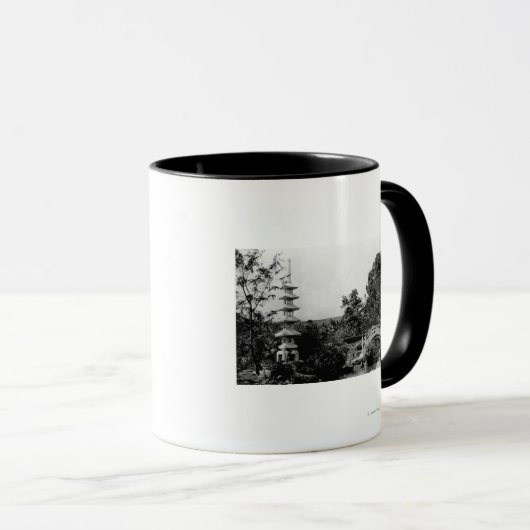 ホノルル,ハワイ – モアノルアガーデンズの景色 マグカップ (正面右)