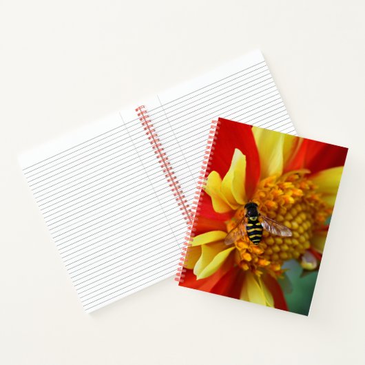 ホバーフライをオレンジとイエローダリアで ノートブック (内部)