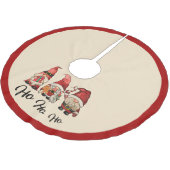 ホホホホホ！かわいい格言ノルディッククリスマスレッド ブラッシュドポリエステルツリースカート (アングル)