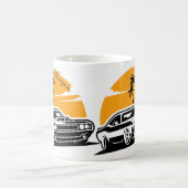 ホライゾンヴィンテージの車の夕日を追う コーヒーマグカップ (中央)