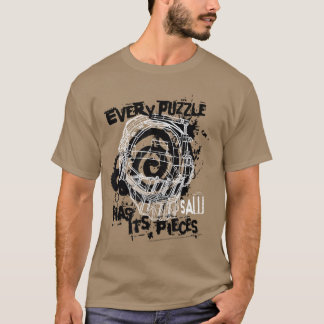 ホラー映画レトロデザイン パズルのピース Tシャツ