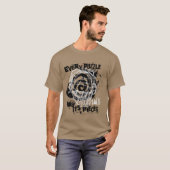 ホラー映画レトロデザイン パズルのピース Tシャツ (正面フル)