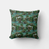 ホリデーアットザマジカルファンタジー湖 クッション (正面)