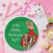 ホリデーシェナニガンレトロピンナップクリスマス ペーパープレート (パーティー)