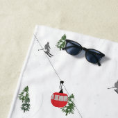 ホリデースキーレッドスキーリフトイラストレーション ビーチタオル (インサイチュ)