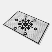 ホリデースノーフレークブラックアンドホワイトタイル ドアマット (アングル)