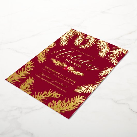 ホリデーディナーの赤い実のクリスマスゴールド 箔シーズンカード (回転した状態)
