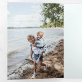 ホリデーホープモダンボタニカルベリーフォトトリフォールド 三つ折り招待状 (内部最初)