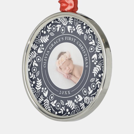 ホリデーボタニカル |ベビーの初めてのクリスマス写真 メタルオーナメント (左)