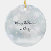 ホリデーモダンファミリーフォトスノーフレーク セラミックオーナメント (裏面)