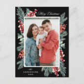 ホリーとエバーグリーンの黒いメリークリスマスフォト シーズンポストカード (正面)