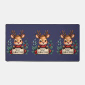 ホリーとサインが入ったかわいいクリスマストナカイ デスクマット (正面)