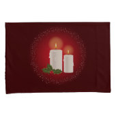 ホリーと赤の上に白い居心地の良いクリスマスキャンドル 枕カバー (正面右)