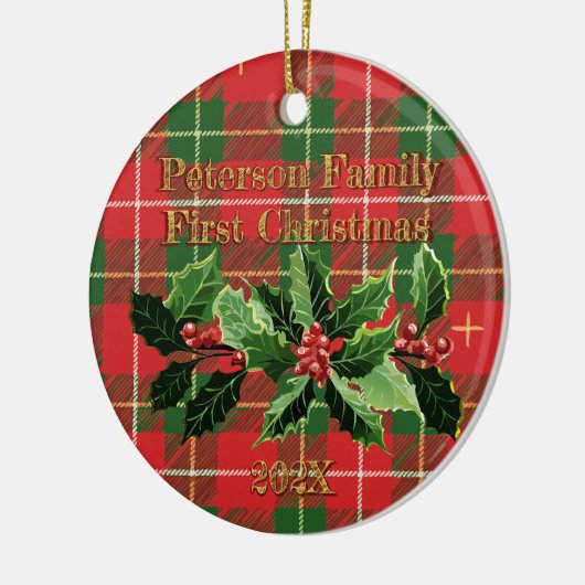 ホリーの赤い緑の格子模様 | ファミリ初めてのクリスマス セラミックオーナメント (左)