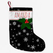 ホリーツリーベリースノーフレークパーソナライズされた模様 スモールクリスマスストッキング (正面)