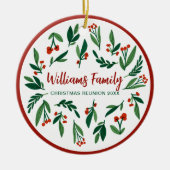 ホリーベリーファミリーパーソナライズされた懇親会クリスマス セラミックオーナメント (正面)