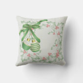 ホリーライトグリーンピンクの枝 クッション (裏面)