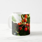 ホリ葉ーと赤い果実，クリスマス コーヒーマグカップ (正面左)