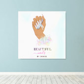 ホログラフィックネイルサロン女性手爪、 ネイル技術者 キャンバスプリント (インサイチュ (ウッドフロア))