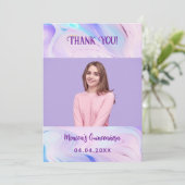 ホログラフィックピンクの写真キンセアニェラサンキューカード 招待状 (スタンド正面)
