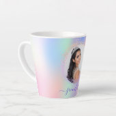 ホログラフィックフォトピンク紫色の名前スクリプト カフェラテマグ (左アングル)