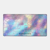 ホログラフィックホイル背景パターンモノグラム デスクマット (正面)