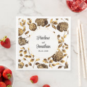 ホワイトおよび金ゴールドヴィンテージフローラ結婚つる植物 (インサイチュ)