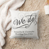 ホワイトの結婚渦巻き クッション (ブランケット)